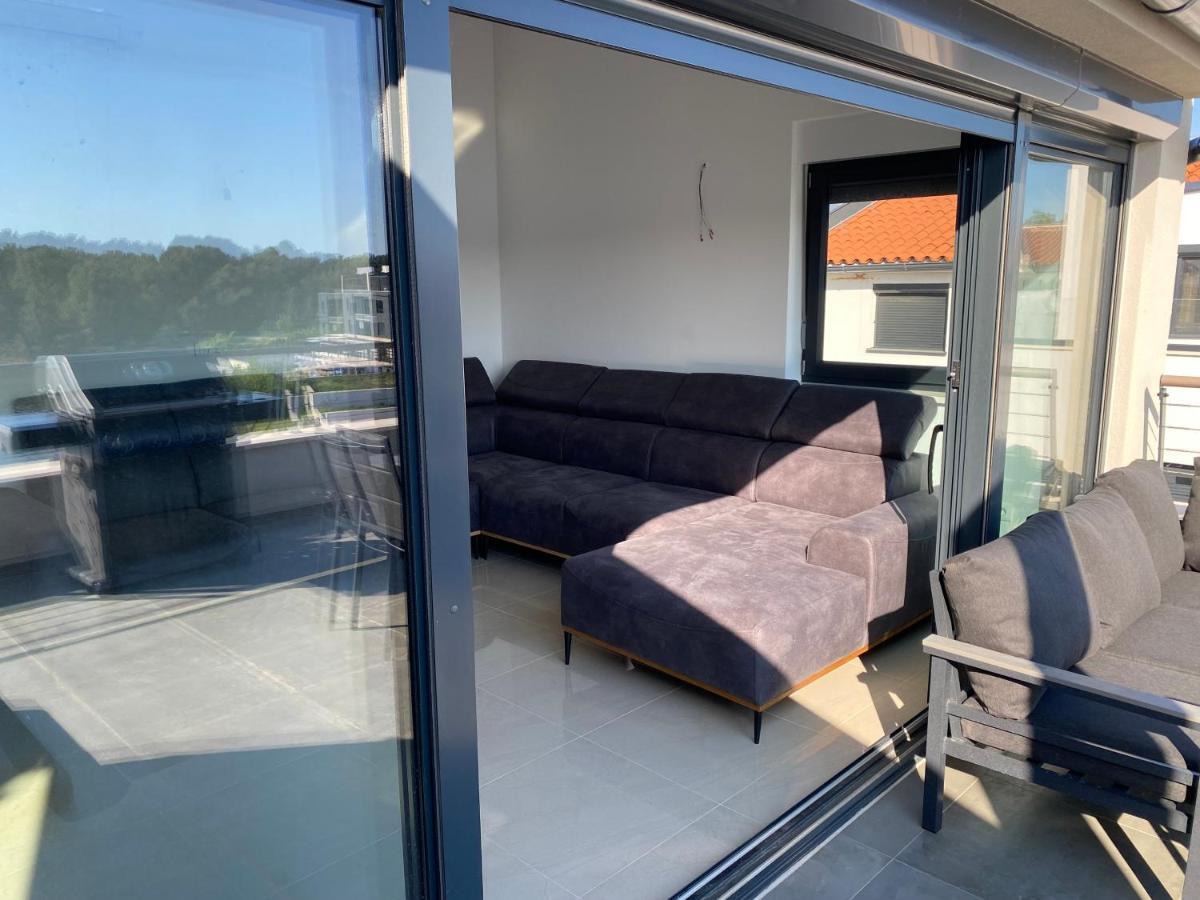 Penthouse Sunset Apartment Medulin Exterior photo