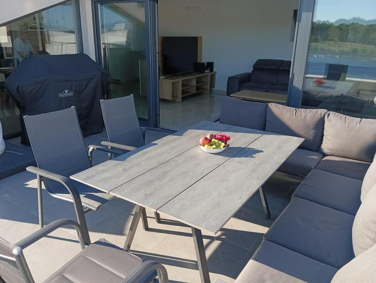 Penthouse Sunset Apartment Medulin Exterior photo