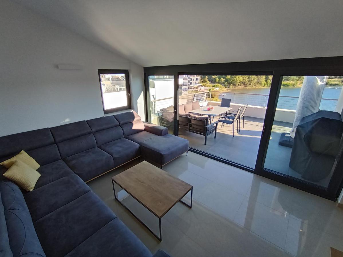 Penthouse Sunset Apartment Medulin Exterior photo